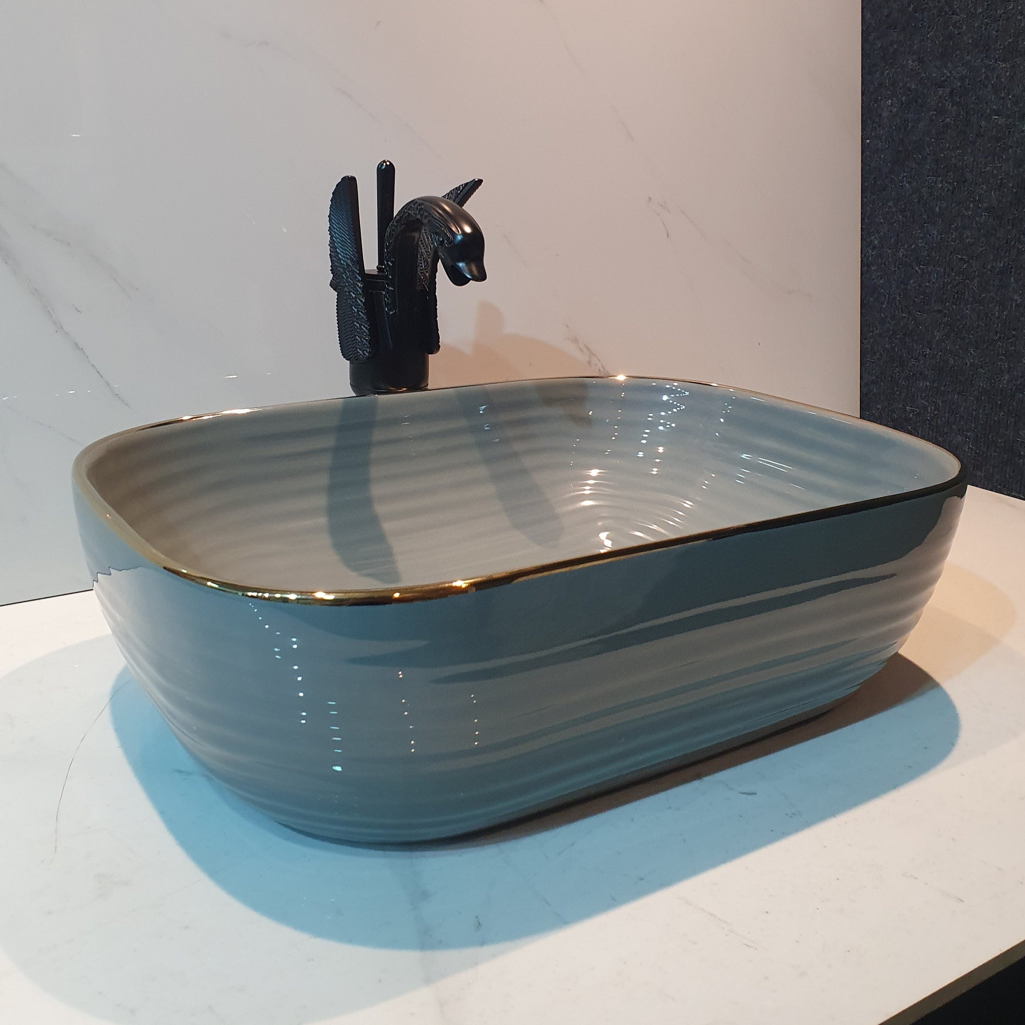 B Backline Ceramic Table Top Wash Basin 46x32 cm