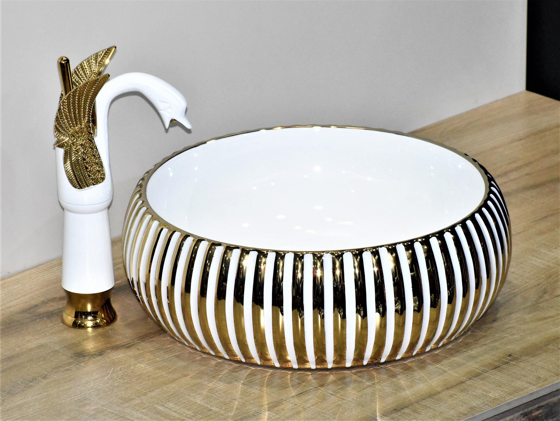 Designer Ceramic Wash Basin Vessel Sink Over or Above Counter Top Wash Basin for Bathroom Round Shape Gold White 40 x 40 x 14 cm - Bath Outlet